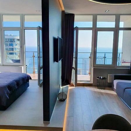 Level 24 - Sea & Sky View Apartment Odesa Exterior foto