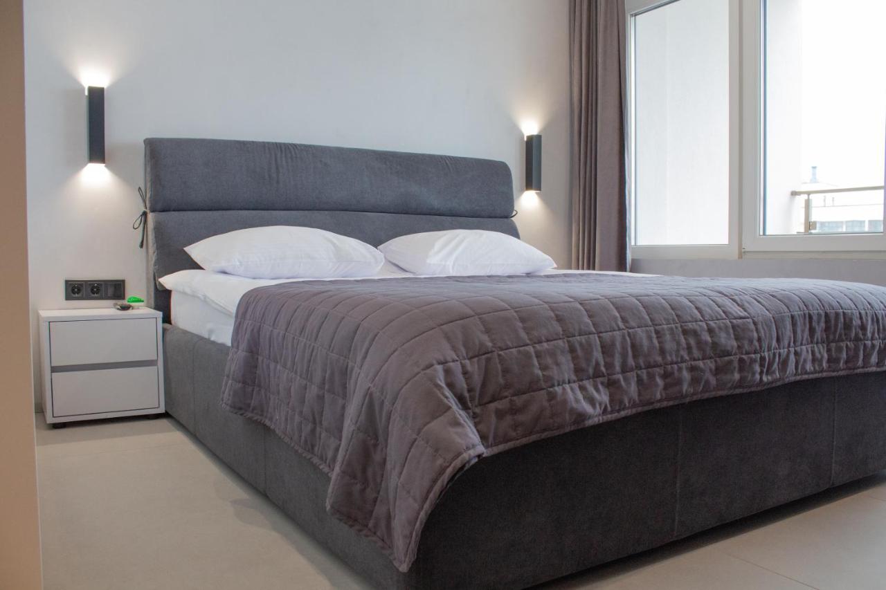 Level 24 - Sea & Sky View Apartment Odesa Exterior foto
